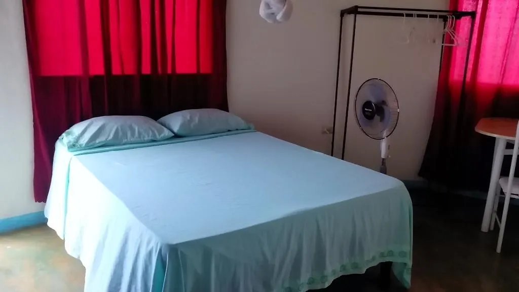 Waikiki Guest House トレジャー・ビーチ
